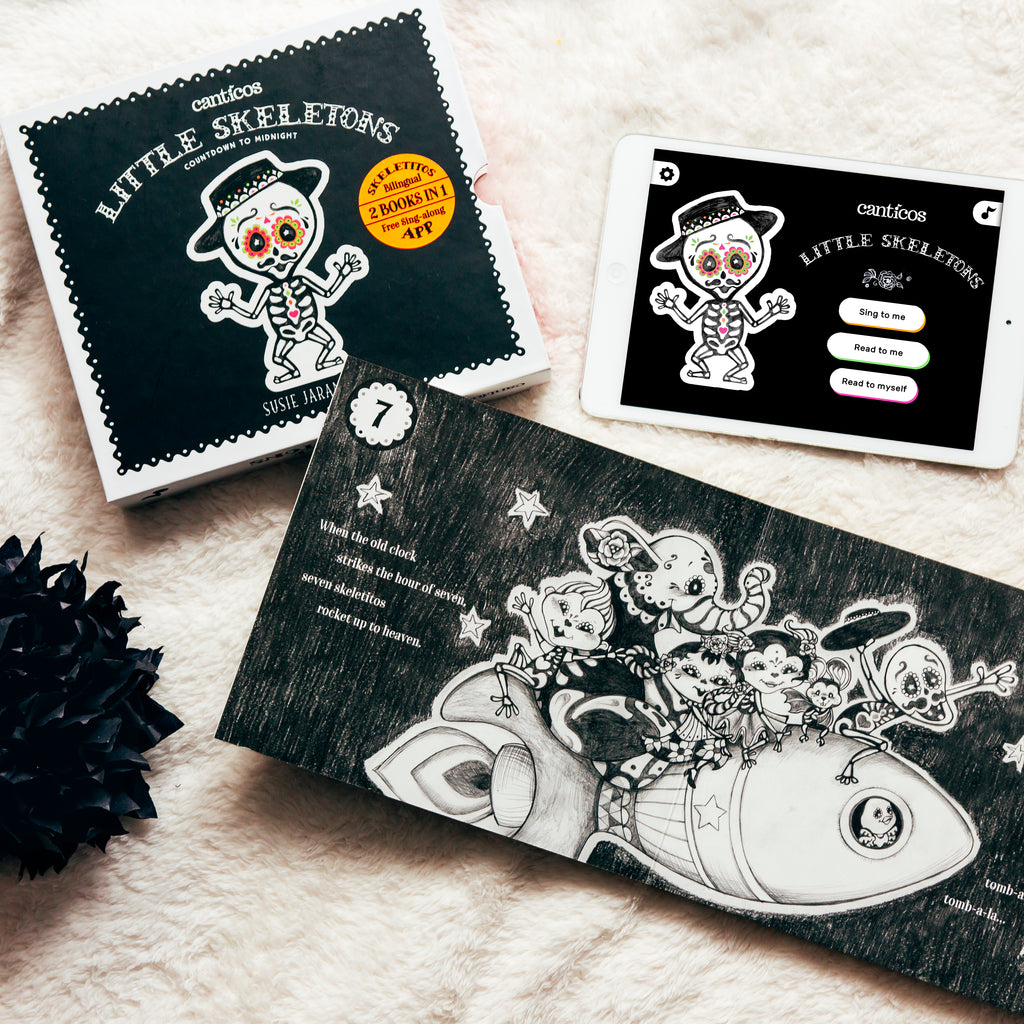Little Skeletons / Esqueletitos - Reversible Bilingual Board Book